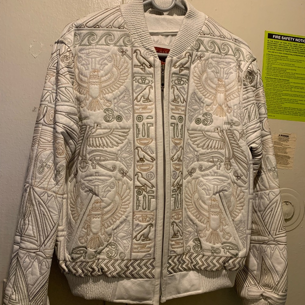 Vintage Leather Jacket - Picture 7 of 13